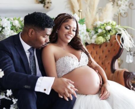 Peanut Nasheed with her husband Tariq Nasheed while she was pregnant with their fourth child
